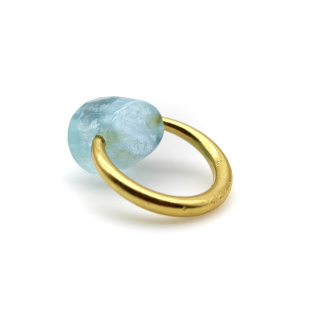 Metal 22k Gold Marie-Hélène De Taillac Milky Aquamarine Cabochon Ring, Size 6.5 For Sale - Image 7 of 11