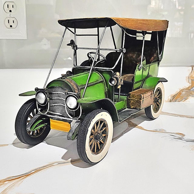 Mid 20th Century Vintage 1916 Chevrolet Baby Grand Touring Car Model – Decorative Collectible For Sale - Image 5 of 18