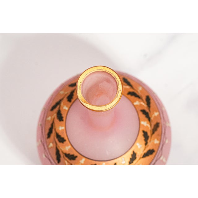 19th Century Bohemian Style Victorian Antique Hand Blown Pink Art Glass Vase For Sale - Image 5 of 9