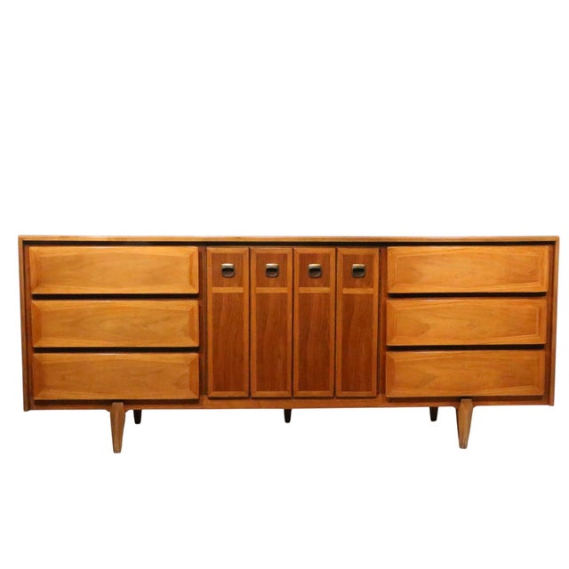 Wood Nine Drawer Mid 20th Century Dresser by American of Martinsville For Sale - Image 7 of 15