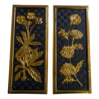 Decorative Wall Plates with Floral Motif in Black & Gold Metal from Elpec England, 1960s, Set of 2 For Sale