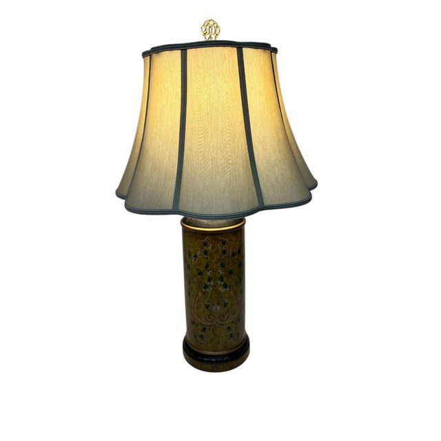 Vintage Wildwood hand painted Italian toile design lamp. Lovely design in golds and greens. Measures 7.5” diameter x...