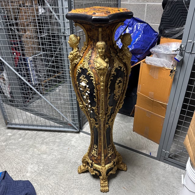 Early 20th Century Italian Marble Faux Tortoise Monumental Pedestals - a Pair For Sale - Image 5 of 12