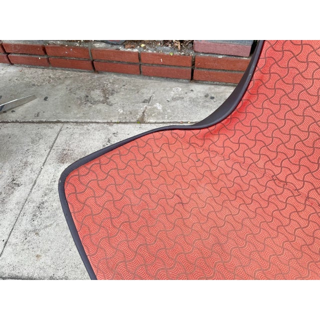 Metal 1980s Mid Century Heavy Chrome Swivel Lounge Chairs by Monica Forster for Bernhardt - Set of 2 For Sale - Image 7 of 9