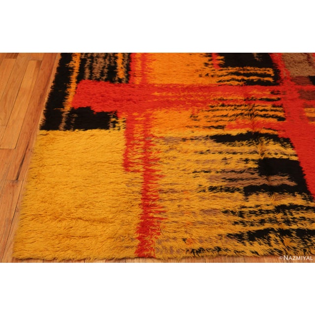 Nazmiyal Collection Vintage Swedish Shag Rya Rug For Sale In New York - Image 6 of 8