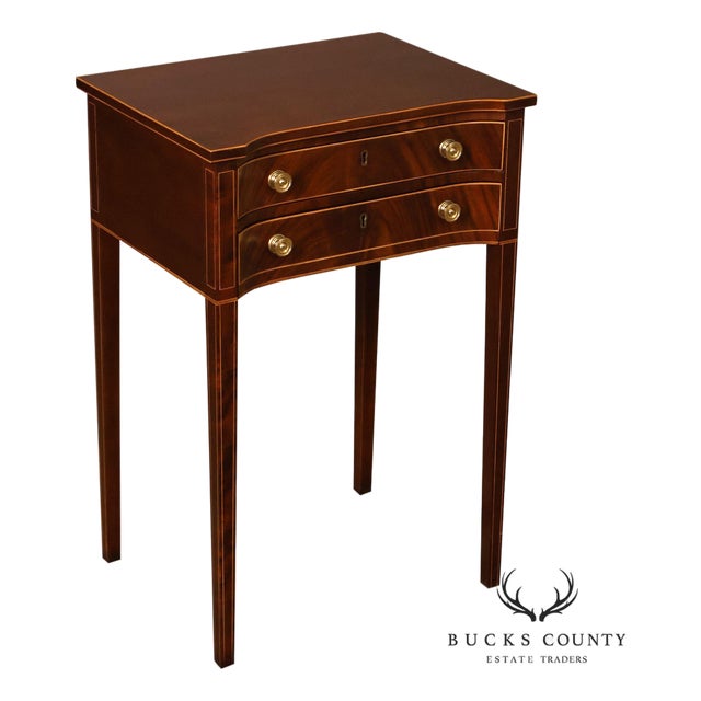 Stickley Colonial Williamsburg Mahogany Inlaid Federal Style End Table For Sale