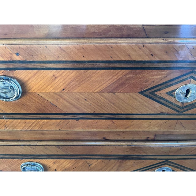 18th Century Italian Cherry Neoclassical Commode With Inlay and Veneer For Sale - Image 14 of 18