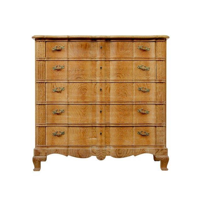 1950s Mid-Century Modern Baroque Revival Oak Chest of Drawers, 1950 For Sale - Image 5 of 10
