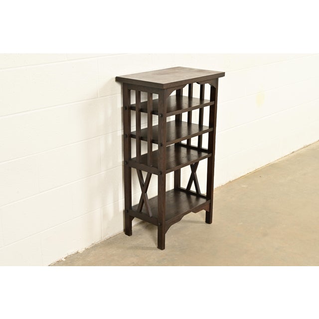 Cushman of Vermont Stickley Brothers Style Antique Mission Oak Arts & Crafts Bookstand or Magazine Rack, Circa 1910 For Sale - Image 4 of 11