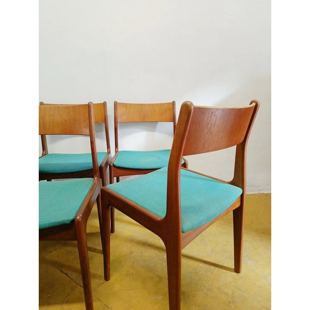 Vintage Danish Chairs, 1950s, Set of 6, in Very Good conditions. Designed 1950 to 1959