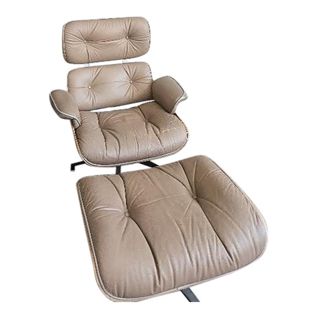 Vintage Mid-Century Modern c.f.a. Eames-Style Lounge Chair & Ottoman – Tan/Camel Leather For Sale