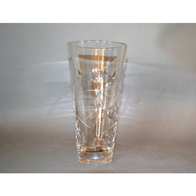 Lovely Royal Doulton Finest Cut Crystal Vase with Bubbles and Criss Cross Etching. Made in England and marked underneath....