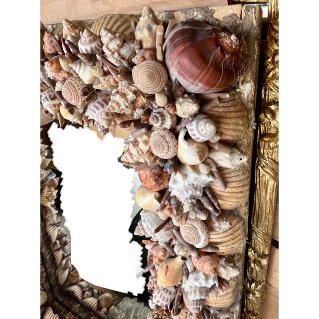 1960s Vintage Coastal Seashell Wall Mirror – Handcrafted Shell Art For Sale - Image 5 of 10