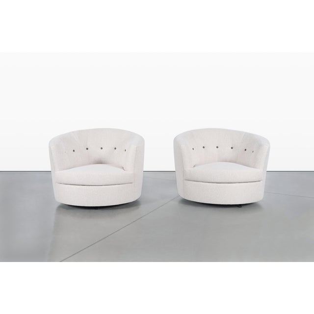 Milo Baughman Mid-Century Modern Barrel Back Swivel Lounge Chairs, 1960s For Sale - Image 4 of 14