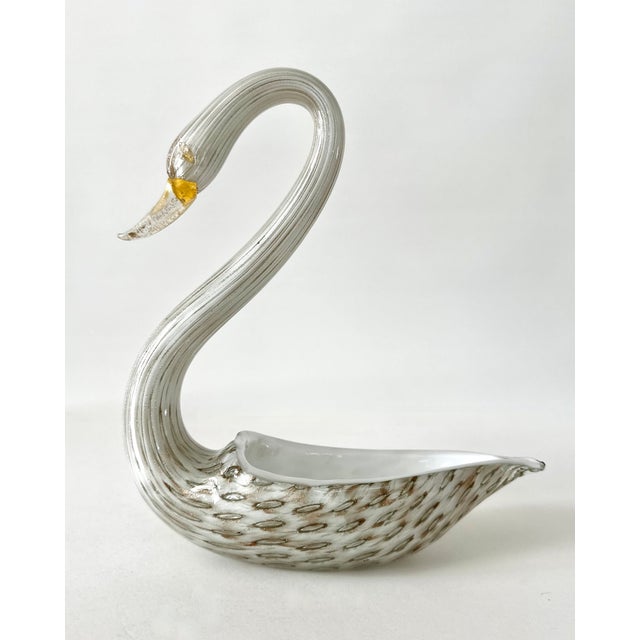 1960s Murano Glass Swan Dish With Bullicante Inclusions For Sale - Image 5 of 15