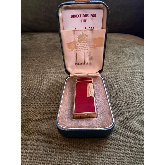 Rare Vintage Dunhill Gold Plated Red Marble Lacquer Lighter Original Sky Case For Sale - Image 10 of 11