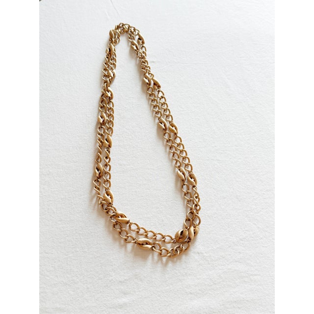 Hollywood Regency Vintage 1970s Napier Gold Tone Brushed Station Chain Necklace For Sale - Image 3 of 12