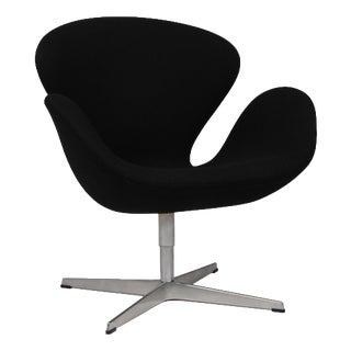 Swan Chair by Arne Jacobsen for Fritz Hansen, 2013 For Sale