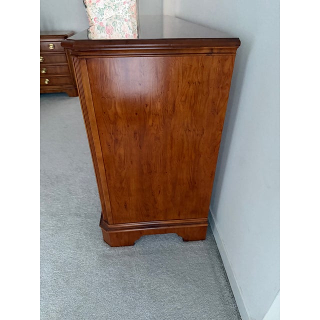 Drexel Heritage Mid 20th Century Dresser by Yorkshire Collection Drexel Heritage 9 Drawers For Sale - Image 4 of 5