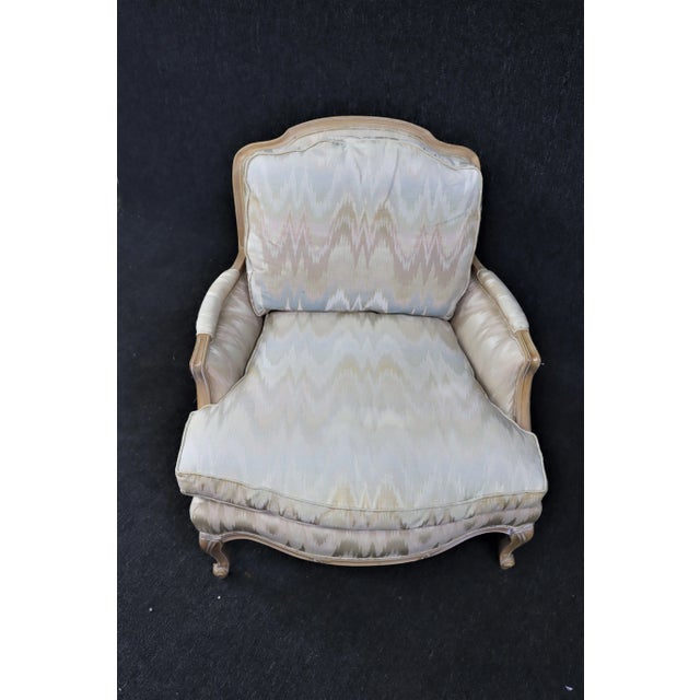 French Louis XV Style Pickled Maple Flame Stitched Bergere For Sale - Image 3 of 7