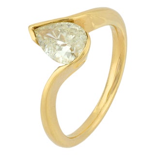 Vintage 1.52 Carat Pear Shape Diamond 14k Yellow Gold Engagement Ring, Size 7 For Sale