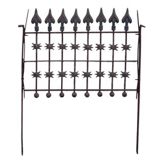Antique Cast Iron Garden Fence Section With Spear Finials And Star Motif For Sale