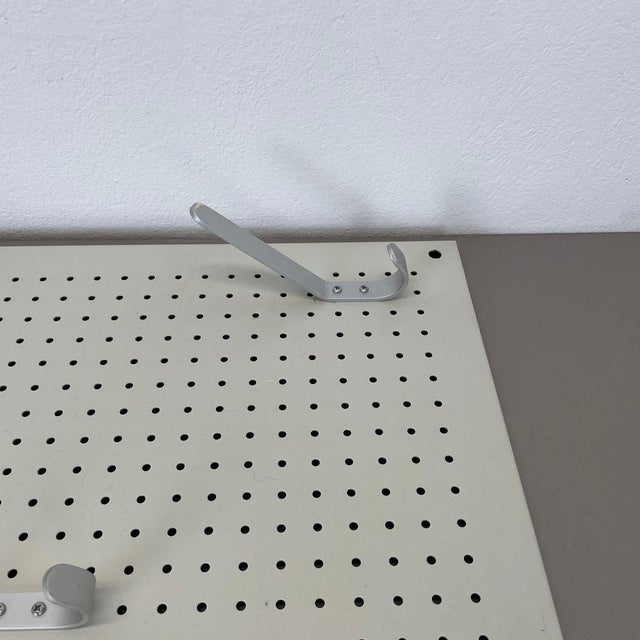 Metal RZ 61 Wall Wardrobe Panel Element by Dieter Rams for Vitsoe, 1960s For Sale - Image 9 of 18