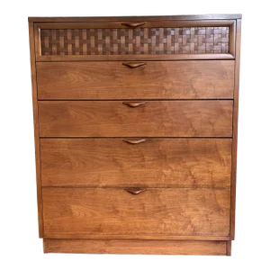1960s Mid-Century Modern Lane Perception Chest of Drawers in Walnut