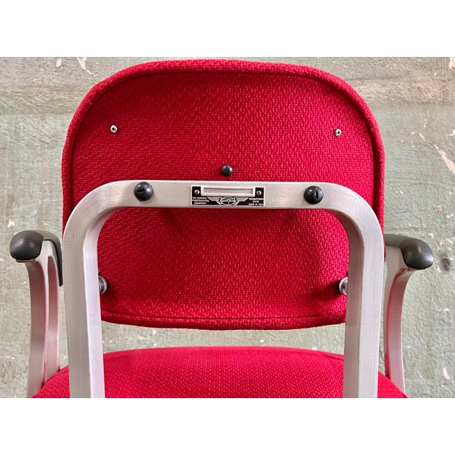 Metal 1950s Fully-Restored General Fireproofing Goodform Model 3257 Comfort Master Jr. Industrial Aluminum Swivel Desk Chair For Sale - Image 7 of 12