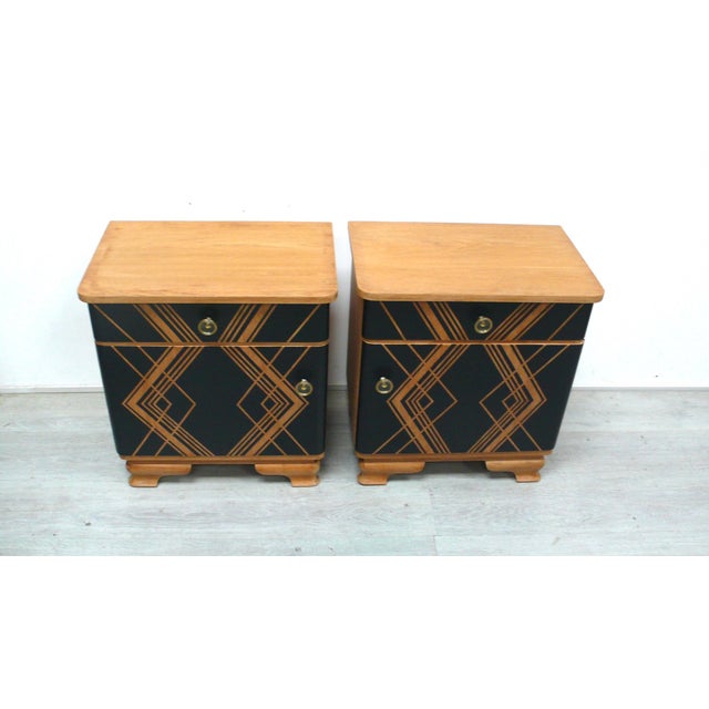 Art Deco Bedside Tables in Oak, Germany, 1940s, Set of 2 For Sale - Image 3 of 8