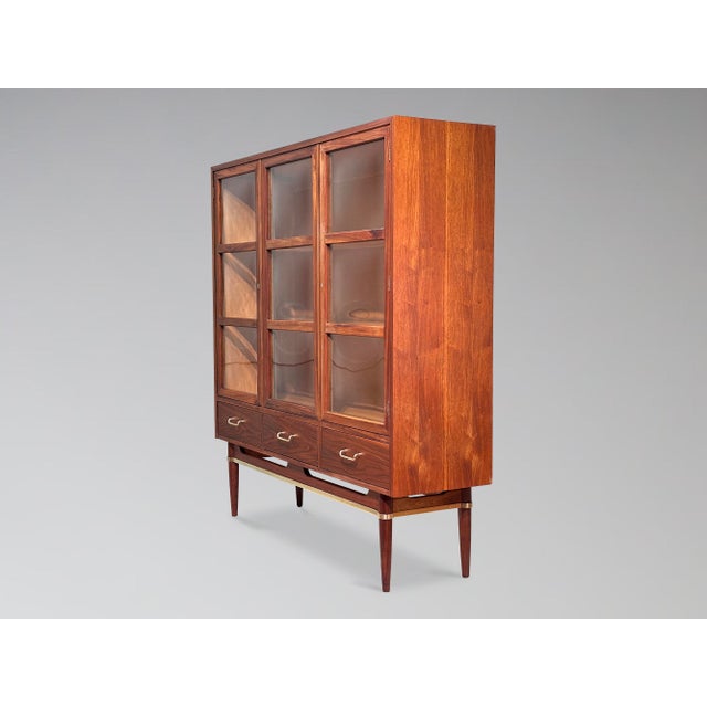Restored American of Martinsville Dania Bubble Glass China Cabinet Display Shelving by Merton Gershun For Sale In Milwaukee - Image 6 of 13
