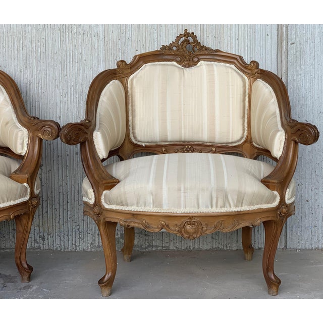 Brown Italian Rococó Louis XV Fauteuils or Slipper Chairs - a Pair For Sale - Image 8 of 12