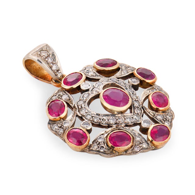 Contemporary Mid Century 4.00 Carat Ruby Diamond 18k Yellow Gold and Silver Pendant For Sale - Image 3 of 5