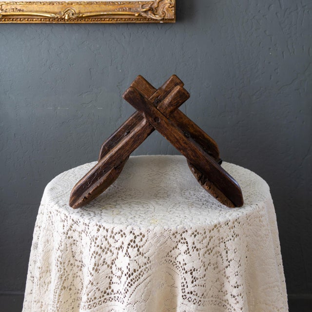 Mid 19th Century Primitive Wooden Pack Saddle With Leather Straps and Iron Rings For Sale - Image 5 of 16