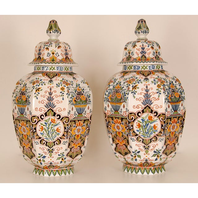 1940s Tall Polychrome Delft Lidded Vases, 1940s, Set of 2 For Sale - Image 5 of 11