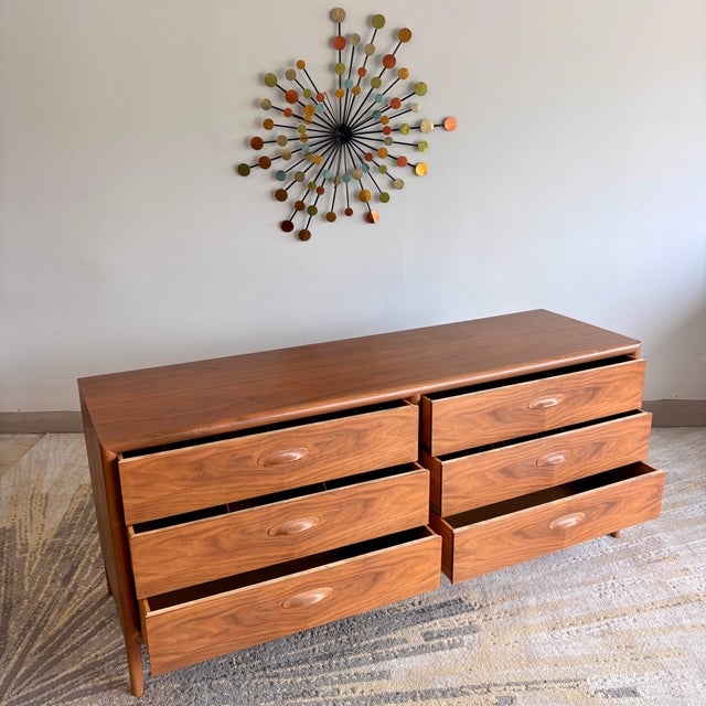 Freshly Refinished (12/11/25) MCM Walnut Dresser – Widdicomb, Grand Rapids Beautiful vintage Mid-Century Modern dresser by...