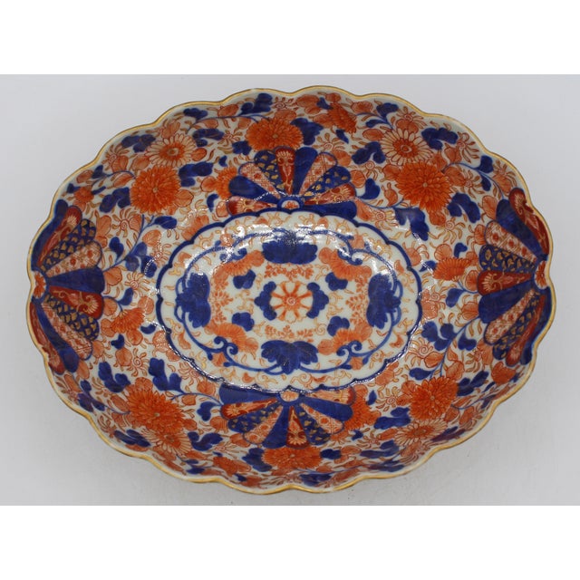 Japanese Circa 1860s Meiji Period Japanese Imari Porcelain Oval Scalloped Bowl For Sale - Image 3 of 7