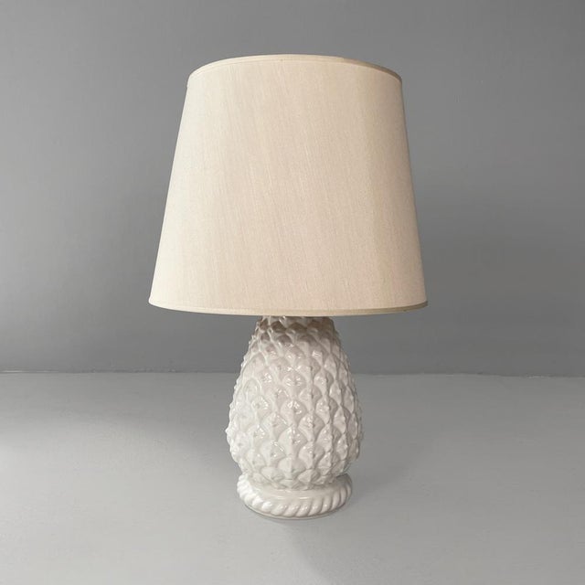 Textile Italian Modern Ananas Shape Table Lamp in White Ceramic, 1970s For Sale - Image 7 of 7