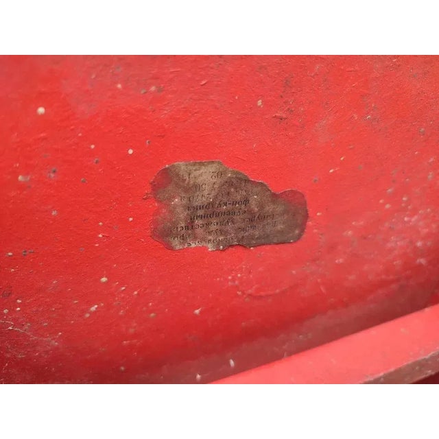 Vintage Painted Flower Stands, Set of 2 For Sale - Image 6 of 9