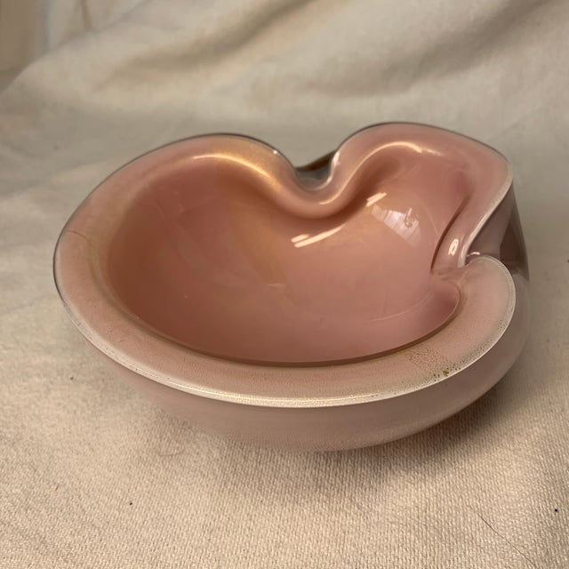 Mid-Century Modern Vintage Alfredo Barbini Pink Cased Art Glass Dish With Aventurine Gold Flecks 2 LBS For Sale - Image 3 of 6