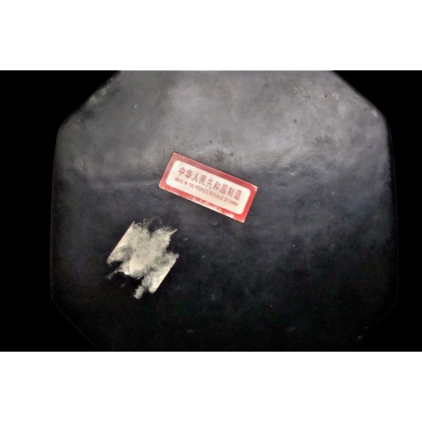 1970s Vintage Octagonal Bird and Pomegranate Chinese Lidded Black Box For Sale - Image 10 of 11