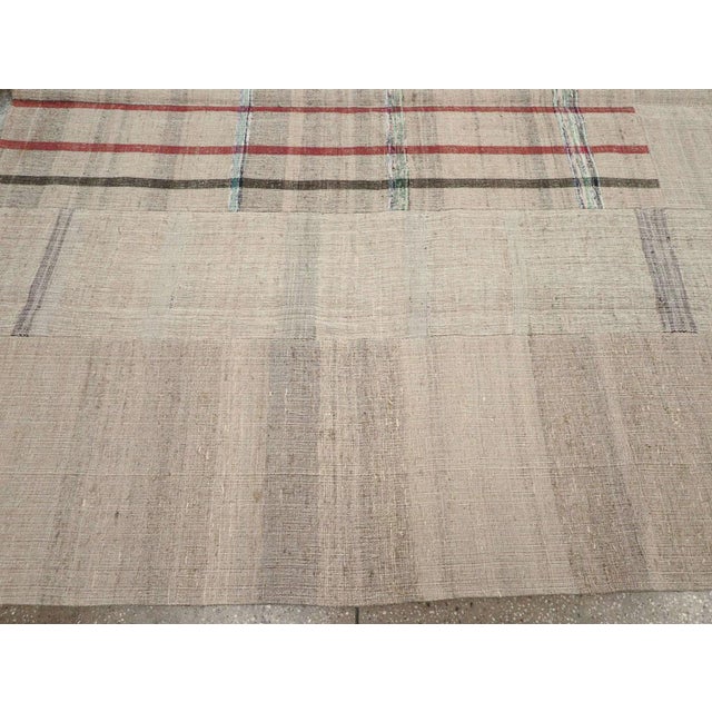 Textile Galerie Shabab Collection Vintage Turkish Flatweave Kilim Room Size Carpet For Sale - Image 7 of 10