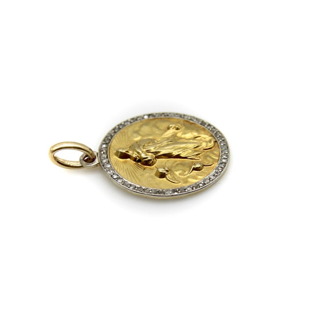 1910s Edwardian French 18k Gold and Platinum Mother of God Pendant For Sale - Image 4 of 9
