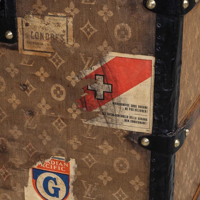 Louis Vuitton Antique Malle Haute Trunk in Woven Canvas from Louis Vuitton, France, 1900s For Sale - Image 4 of 18