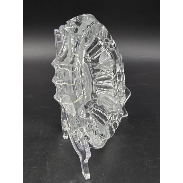 Vintage Clear Glass Rose Etched Vanity Trinket Dish- Scalloped Edges For Sale In Philadelphia - Image 6 of 18