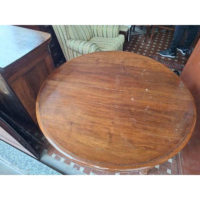 Wood Antique Round Extendable Table in Wood, 1850 For Sale - Image 7 of 11