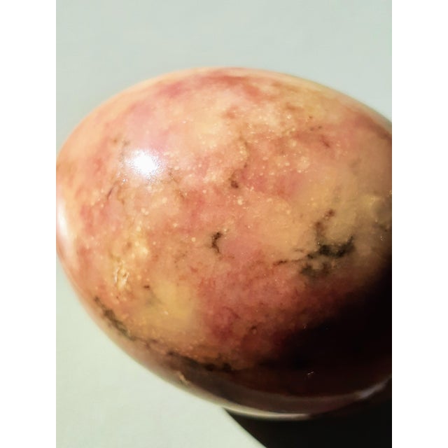 1960s Vintage Italian Alabaster Peach Egg For Sale - Image 5 of 6