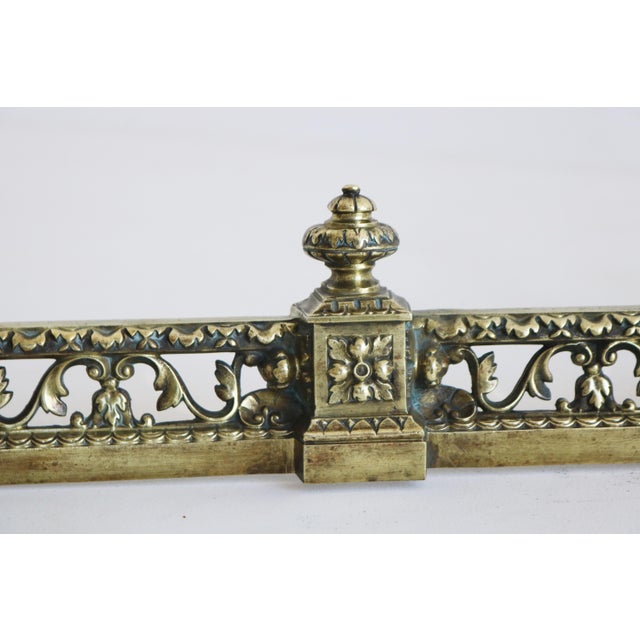 Antique French Louis XVI Style Adjustable Bronze Fireplace Fender, 1880 For Sale - Image 9 of 10