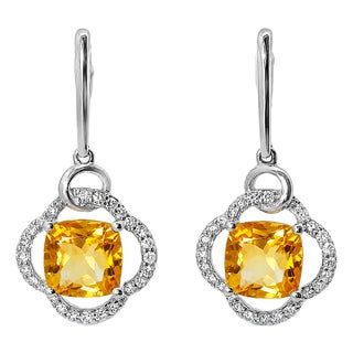 Late 20th Century Pair of 18K White Gold Diamond Citrine Hanging Earrings For Sale