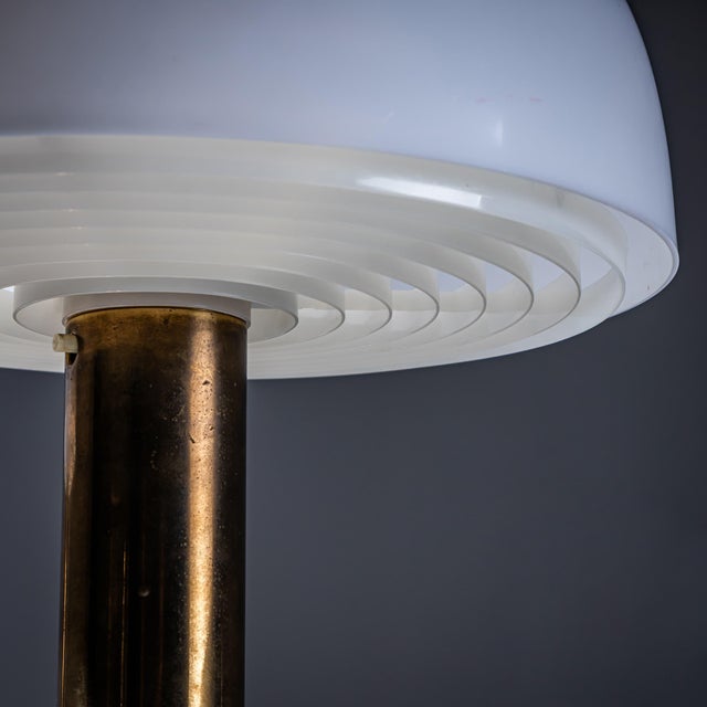 1970s Brass and Plexiglass Table Lamps in the Style of Anders Pehrson - a Pair For Sale In New York - Image 6 of 10